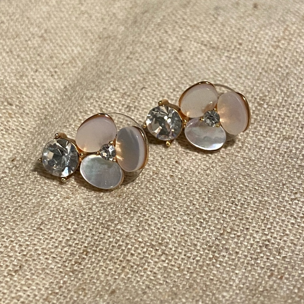 Kate spade Gold and White Flower Stud Earrings